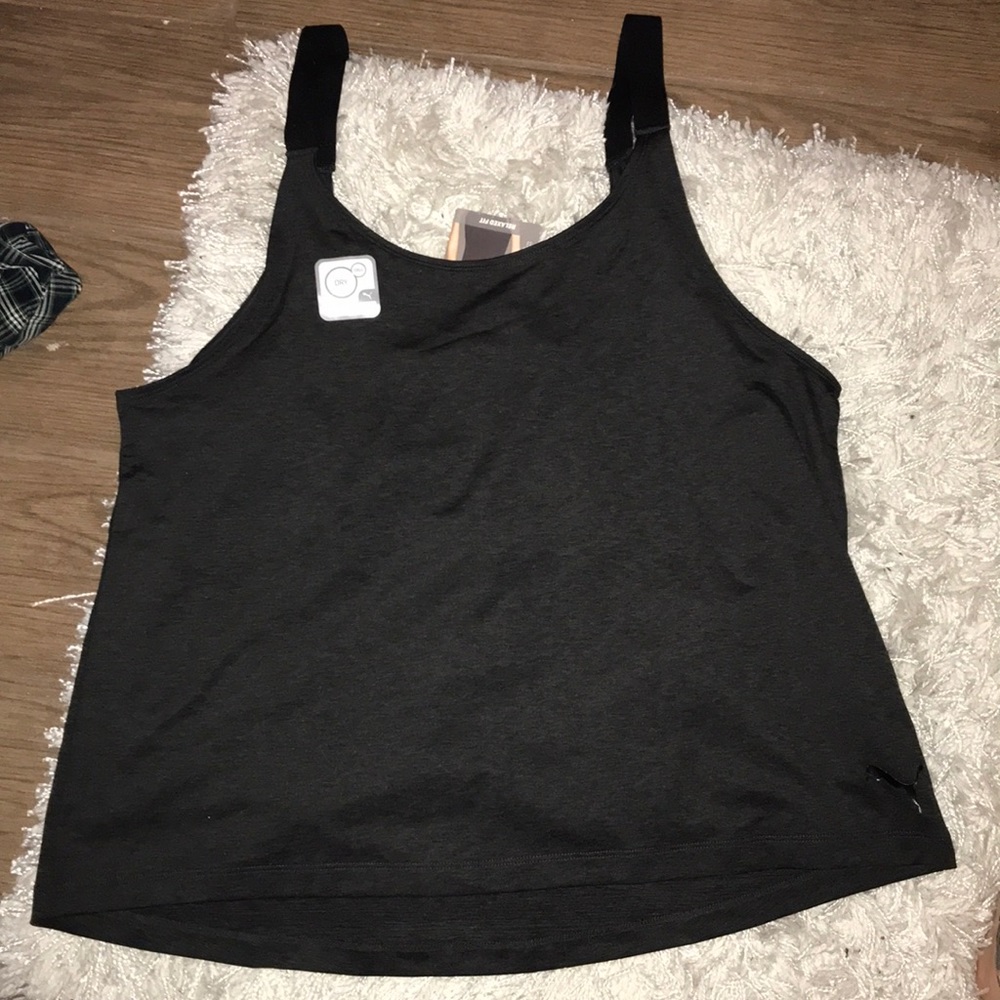 Women’s Puma top
